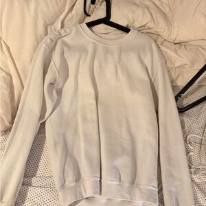 Gildan White Heavy Blend Crewneck Sweatshirt